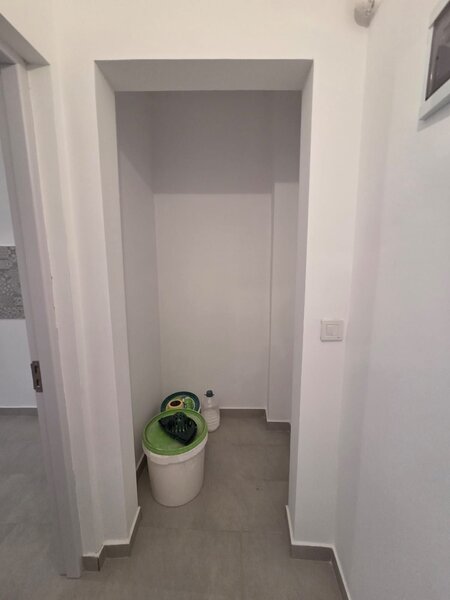 Garsoniera cartier Militari Residence - mutare imediata!!